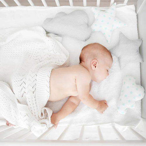 When Can a Baby Have a Pillow? Safety Guidelines & Head Shape Protection